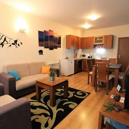 Pine Tree Apartment 3 - B3 반스코 외부 사진