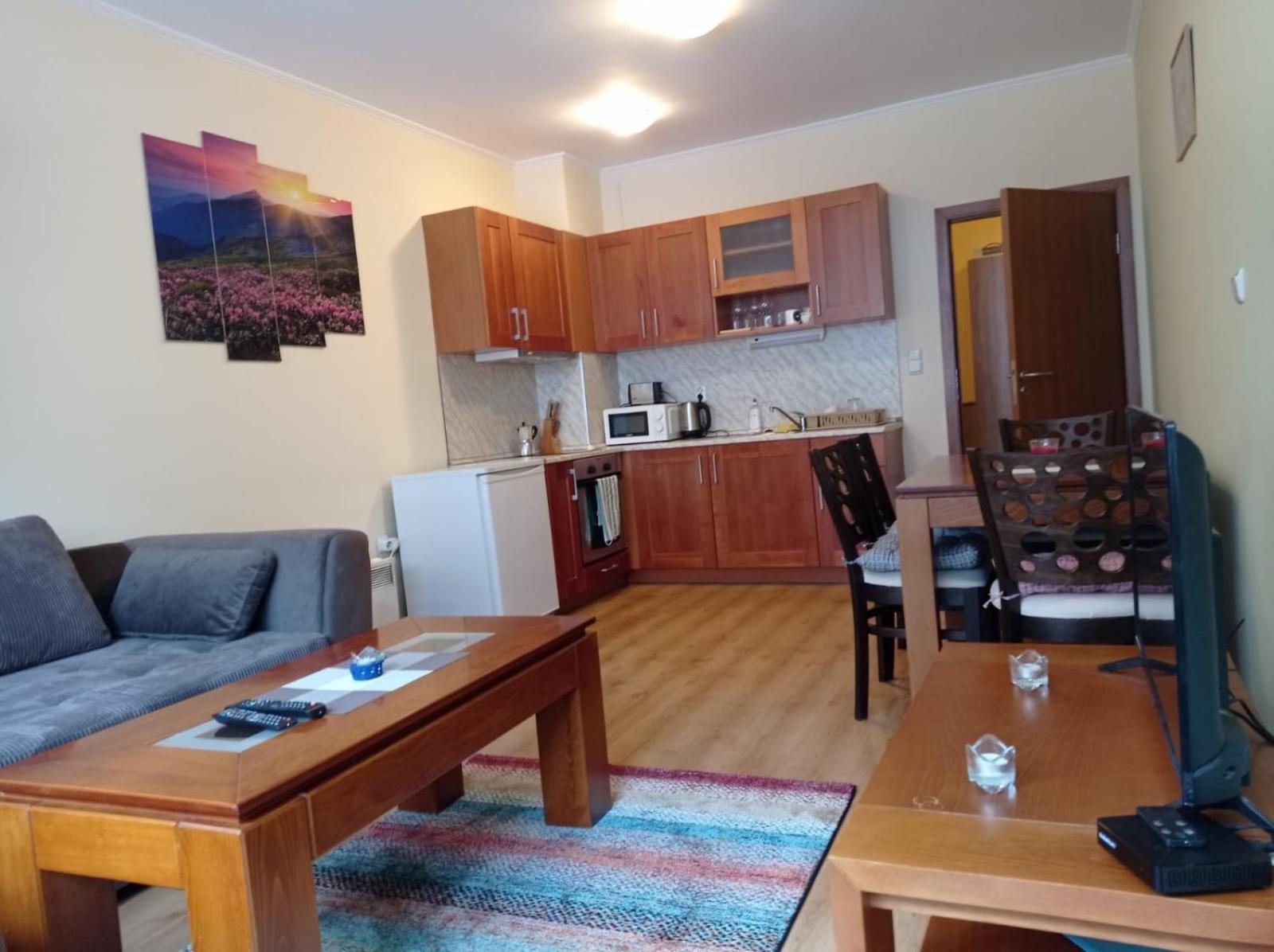 Pine Tree Apartment 3 - B3 반스코 외부 사진