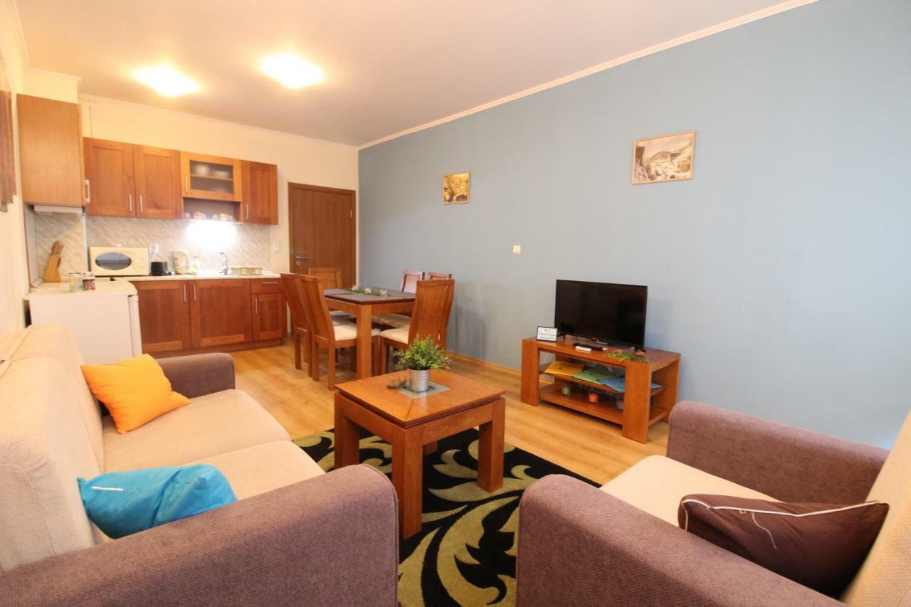 Pine Tree Apartment 3 - B3 반스코 외부 사진